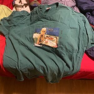 Size XXL Supreme Tee